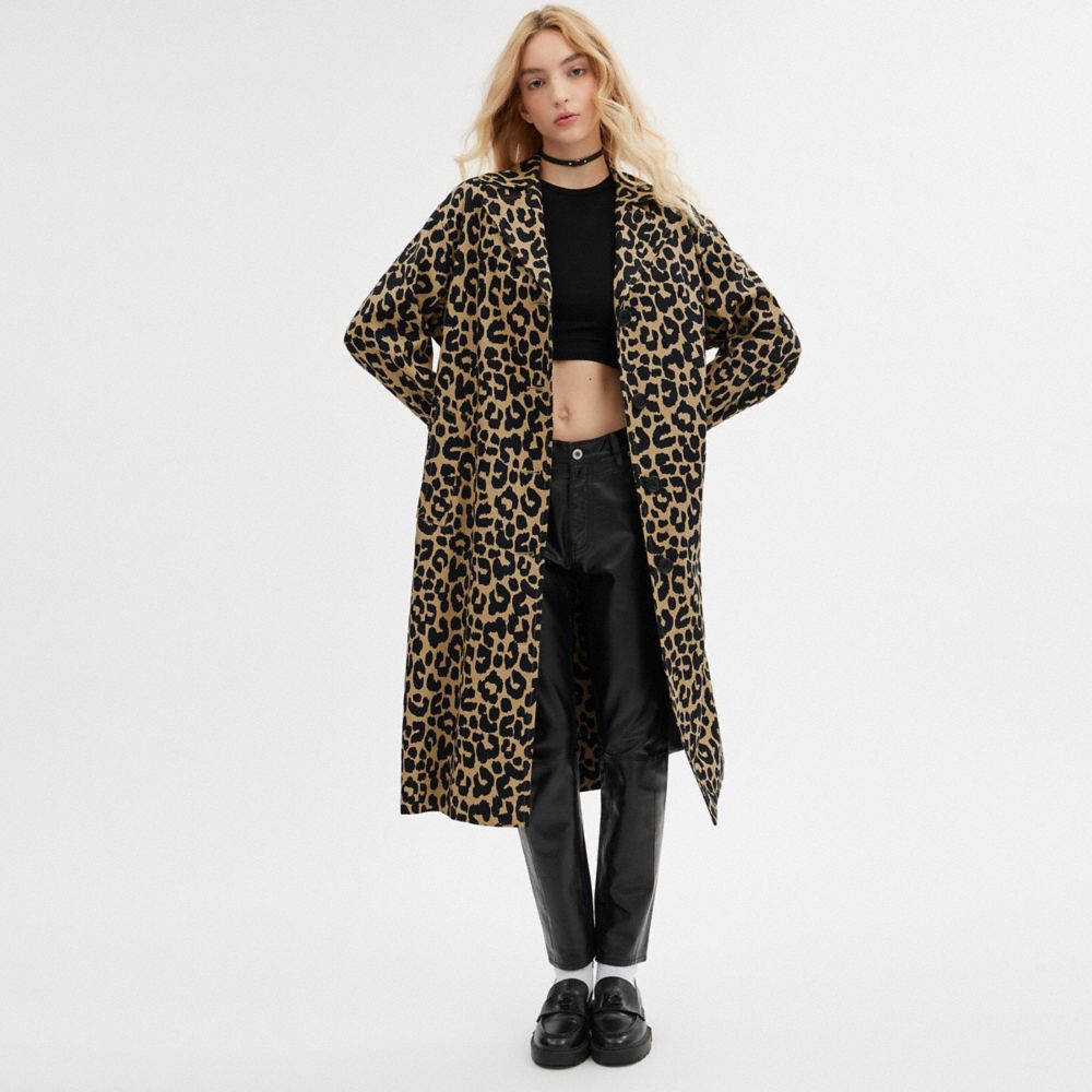 Abrigo COACH® Leopard Oversized Trench Mujer Leopardo | COGSE686