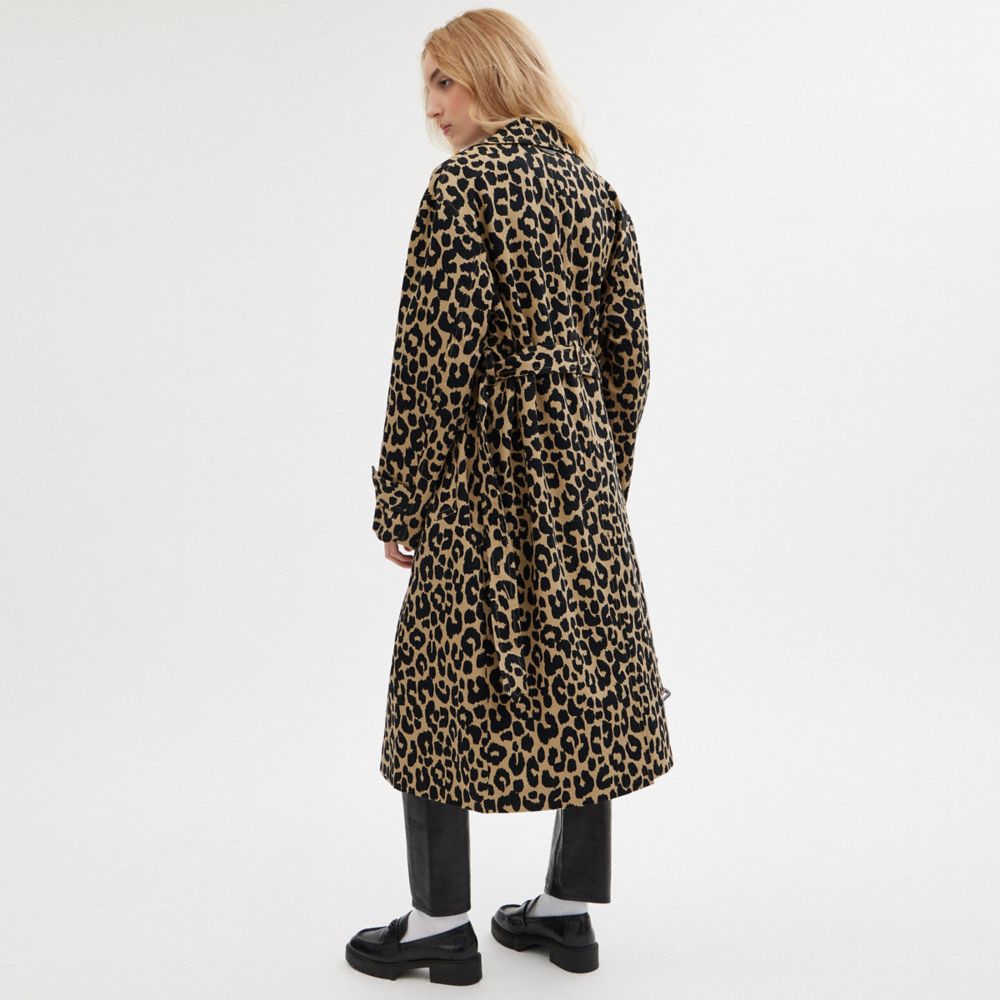 Abrigo COACH® Leopard Oversized Trench Mujer Leopardo | COGSE686