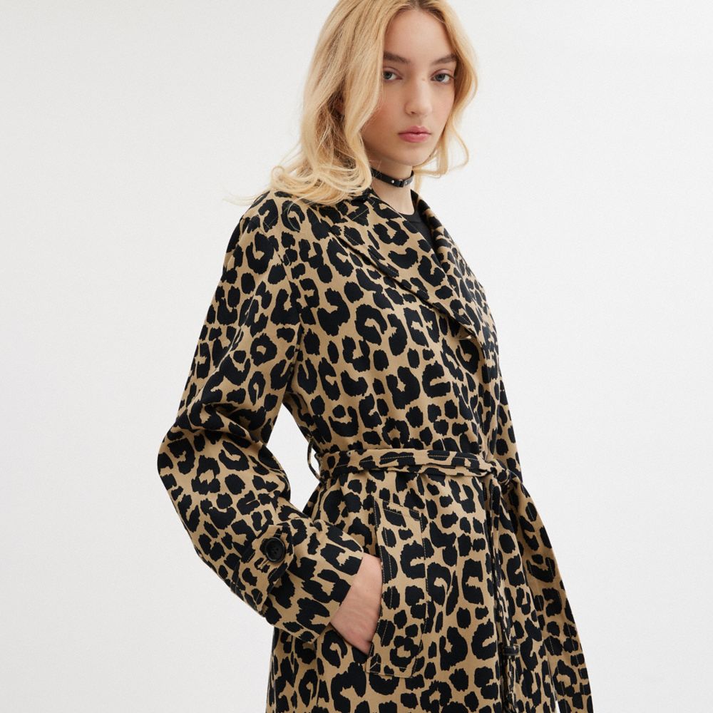 Abrigo COACH® Leopard Oversized Trench Mujer Leopardo | COGSE686