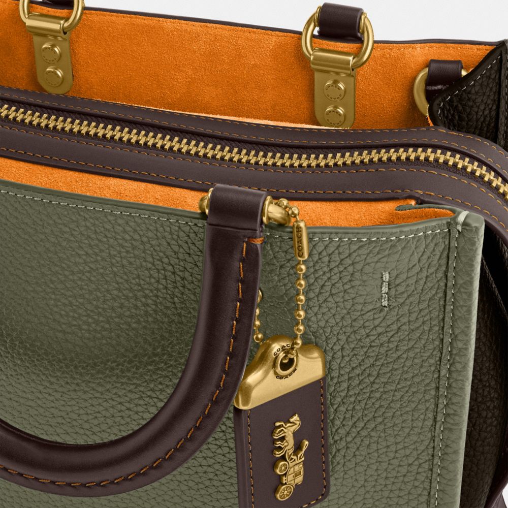 Bolsa de Hombro COACH® Rogue 25 In Regenerative Leather Mujer Verde Multicolor | COGSL189