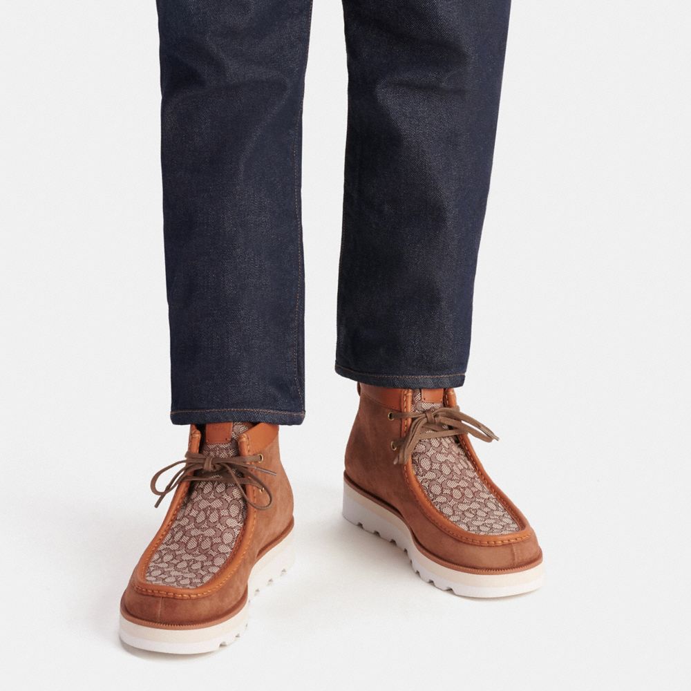 Botas COACH® Chukka In Micro Signature Jacquard Hombre Marrones | COPJX974