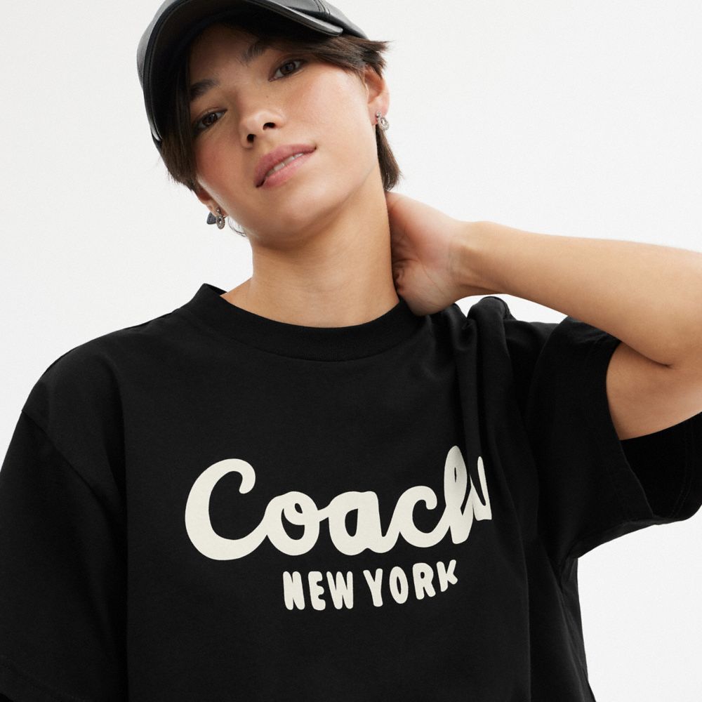 Camiseta COACH® Cursive Signature Cropped Mujer Negras | COJPO584