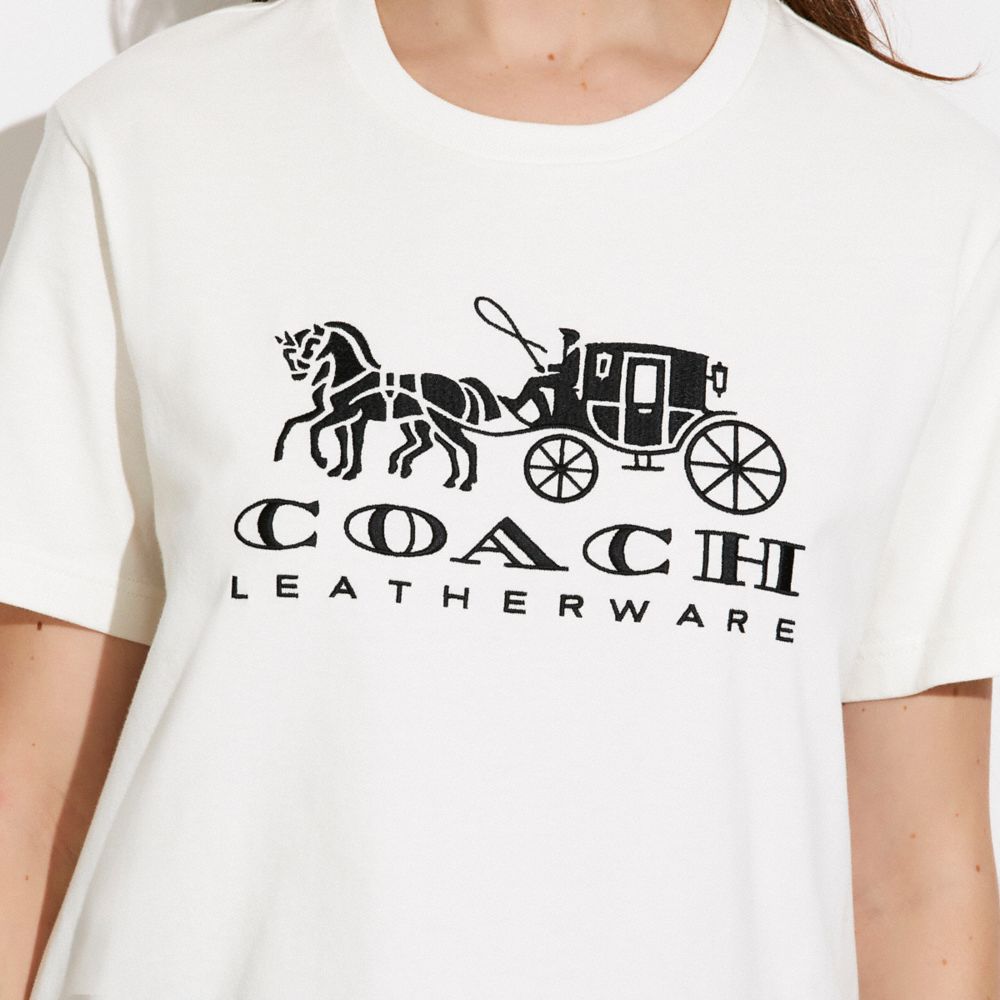 Camiseta COACH® Horse And Carriage In Organic Cotton Mujer Blancas | COSCO579