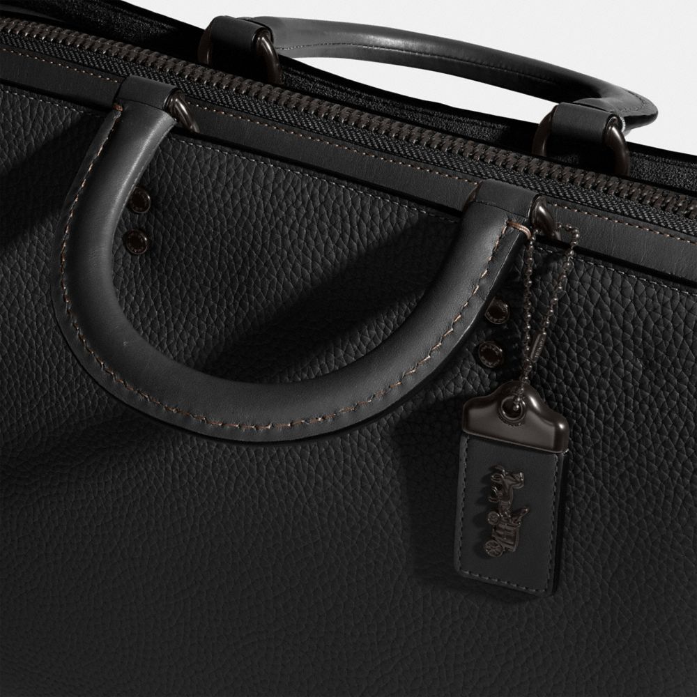 Maletín COACH® Rogue In Regenerative Leather Hombre Negras | COQMU879