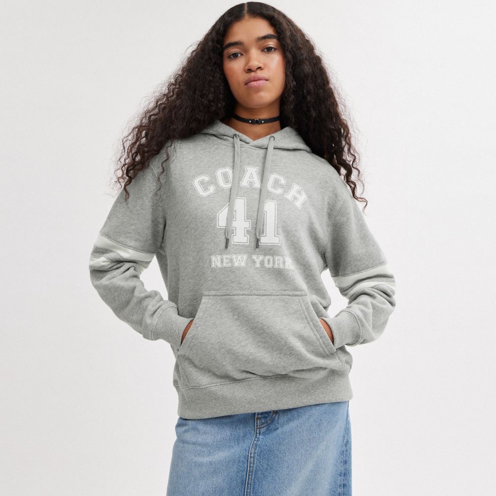 Sudadera con Capucha COACH® Varsity Mujer Gris | COGSQ657